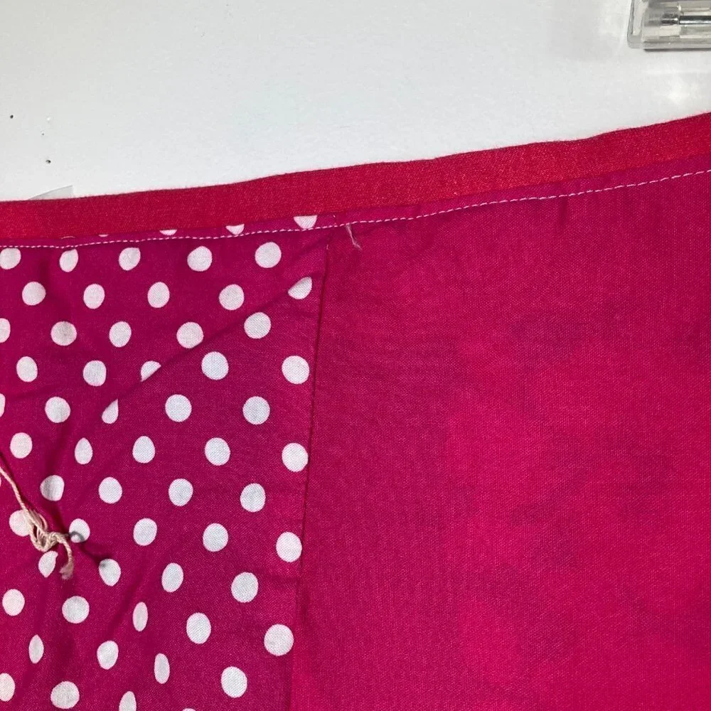 Handmade Handtied Baby Quilt Bright‎ Pink White Polka Dot Squares 33 x 47